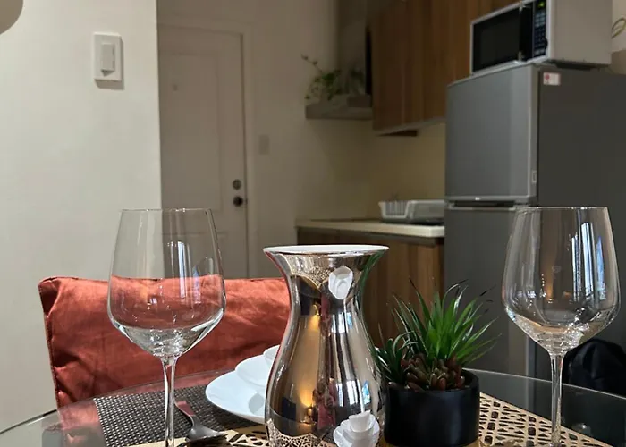 Appartement With View, Balcony, Gym, Fast Wifi, Netflix *