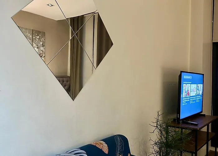 With View, Balcony, Gym, Fast Wifi, Netflix *