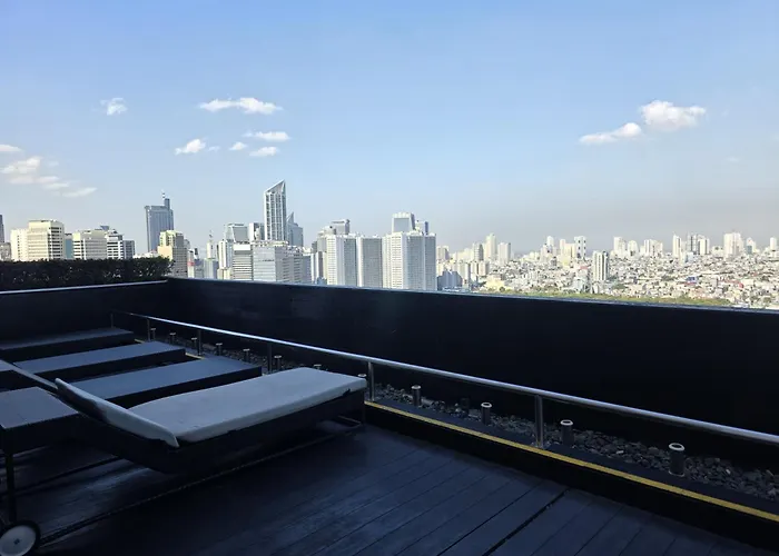 With View, Balcony, Gym, Fast Wifi, Netflix Appartement Manille